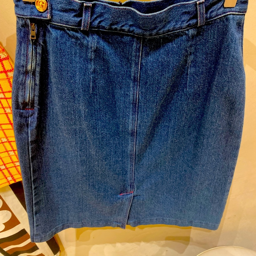 NWT GUCCI denim skirt with gold GG buttons, 70s mid length